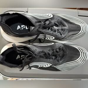 APL Dynamic Black and White Sneakers men’s 10.5